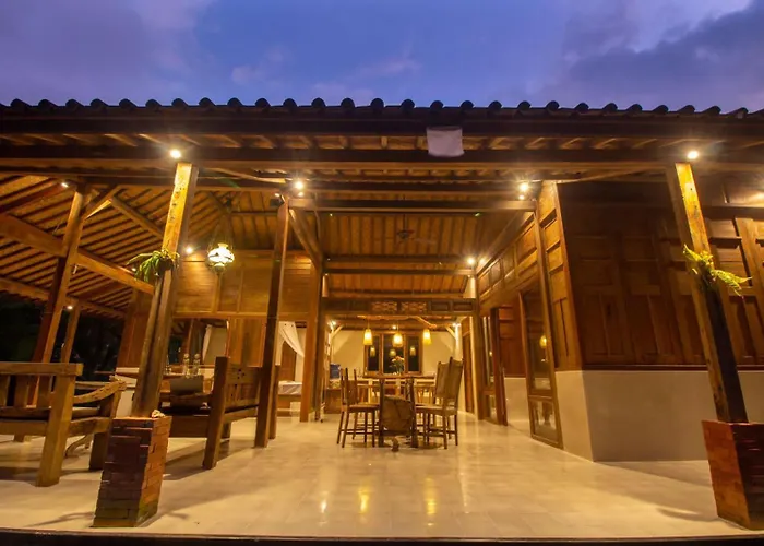 Villa Bale D'uma Joglo